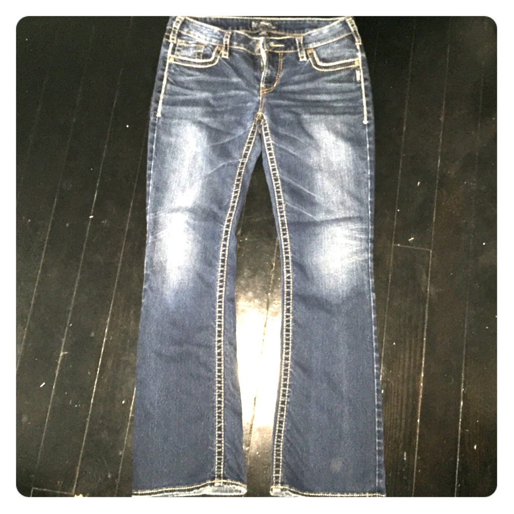 •Reposhing• Silver Jeans